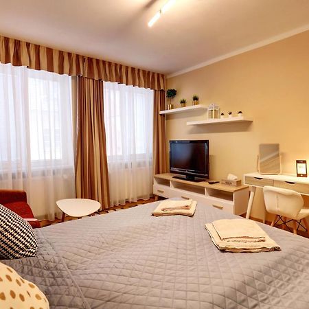 Old Town Apartment เคบ ภายนอก รูปภาพ